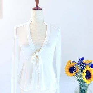 💕Free People Deep V-Neck Long Sleeve Cropped Top w/Tie Knot, Size Small, Ivory